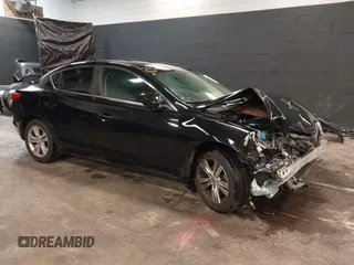 2013 Acura ILX with VIN 19VDE1F35DE018378, listed as a IAAI auction lot 41611219 with 119,624 mi miles. Bid and sale history available at carsss.com. Image 1.