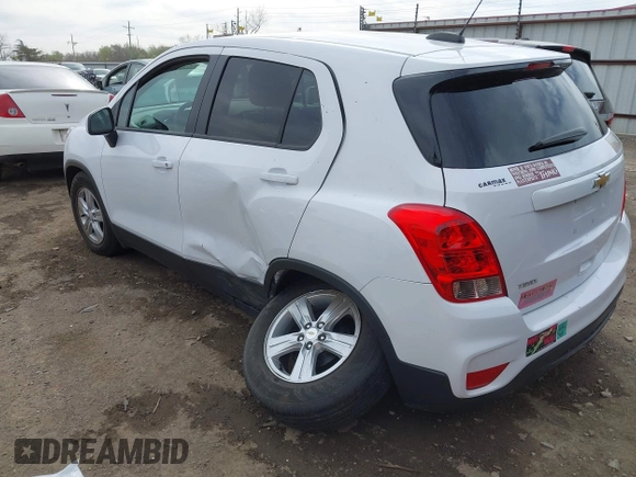 2020 Chevrolet Trax LS with VIN 3GNCJKSB3LL327950, listed as a IAAI auction lot 41827458 with 14,824 mi miles. Bid and sale history available at carsss.com. Image 3.