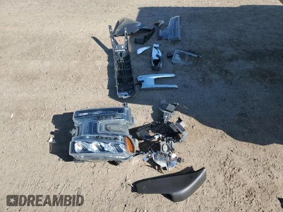 2020 Chevrolet Silverado 1500 LT with VIN 3GCUYDED2LG327240, listed as a Copart auction lot 53514135 with 142,062 mi miles and Salvage Title. Bid and sale history available at DreamBid. Image 14.