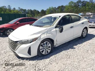 2025 Nissan Sentra S z VIN 3N1AB8BV1SY257105, wystawiony jako Copart lot #53139385 z przebiegiem 4943 mil mil oraz Szkoda całkowita • Salvage title. Historia ofert i sprzedaży dostępna na DreamBid. Obrazek 1.