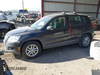 2011 Volkswagen Tiguan S z VIN WVGAV7AX9BW503628, wystawiony jako IAAI lot #41865959 z przebiegiem 121 863 mil mil oraz . Historia ofert i sprzedaży dostępna na DreamBid. Obrazek 17.