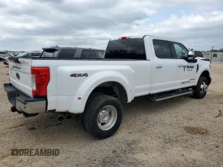 2017 Ford F-350 Lariat с VIN 1FT8W3DT7HEC33220, выставлен на аукционе Copart как лот 52855575 с пробегом 250 666 миль миль и Списание • Salvage title. История ставок и продаж доступна на DreamBid. Изображение 3.