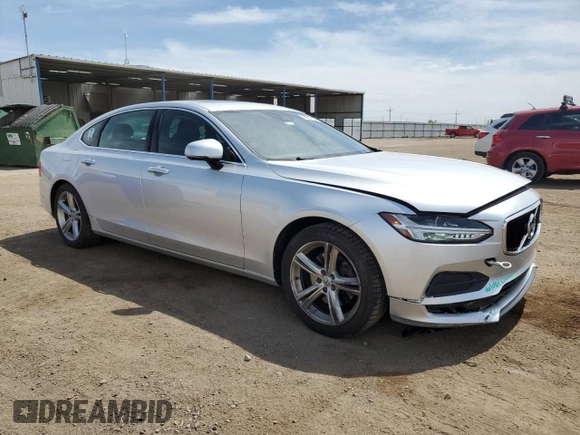 2018 Volvo S90 Momentum с VIN LVY102AK4JP049722, выставлен на аукционе Copart как лот 53639135 с пробегом 82 415 миль миль и Списание • Salvage title. История ставок и продаж доступна на DreamBid. Изображение 4.