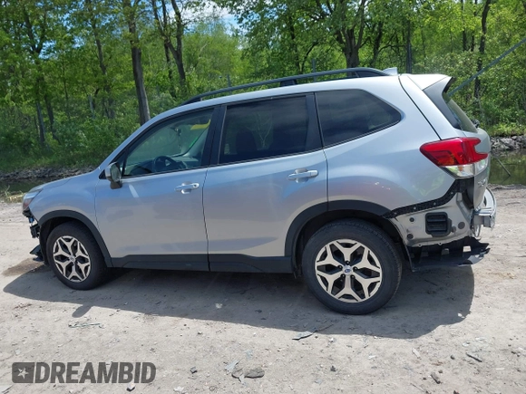 2019 Subaru Forester Premium with VIN JF2SKAEC3KH407571, listed as a IAAI auction lot 42285532 with 105,523 mi miles and . Bid and sale history available at DreamBid. Image 14.
