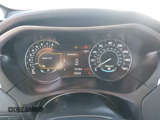 2017 Lincoln MKZ Premiere with VIN 3LN6L5A90HR655326, listed as a IAAI auction lot 41921163 with 109,166 mi miles and . Bid and sale history available at carsss.com. Image 7.