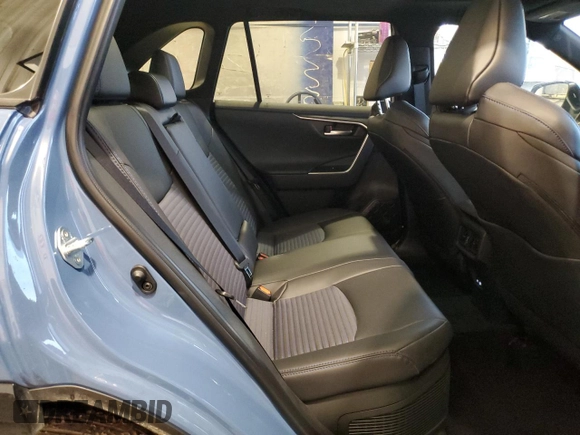 2024 Toyota RAV4 Hybrid XSE with VIN 2T3E6RFV5RW072655, listed as a Copart auction lot 81327074 with 3,558 mi miles and Salvage Title. Bid and sale history available at carsss.com. Image 11.