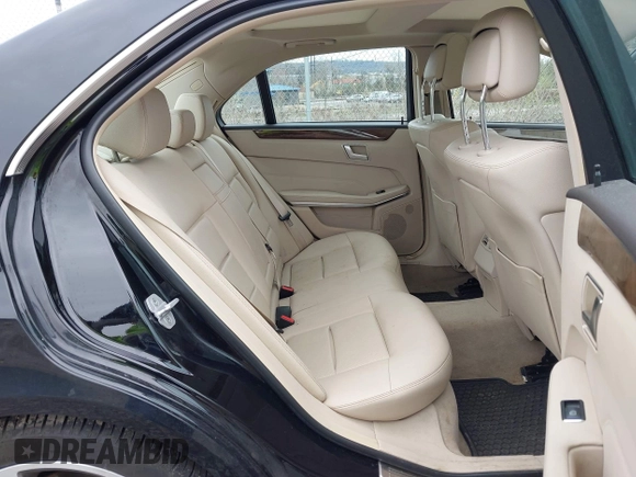 2016 Mercedes-Benz E-Class E 350 Luxury with VIN WDDHF8JB6GB186535, listed as a IAAI auction lot 41883817 with 116,342 mi miles. Bid and sale history available at carsss.com. Image 8.