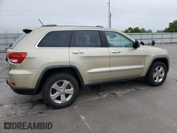 2011 Jeep Grand Cherokee Limited z VIN 1J4RR5GG1BC557900, wystawiony jako Copart lot #57858005 z przebiegiem 117 360 mil mil oraz Czysty tytuł • Clean title. Historia ofert i sprzedaży dostępna na DreamBid. Obrazek 3.