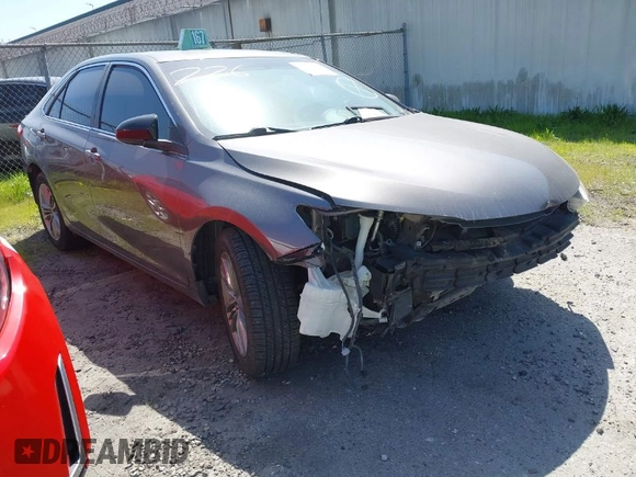 2015 Toyota Camry XLE z VIN 4T1BF1FK3FU960674, wystawiony jako IAAI lot #41721182 z przebiegiem 96 300 mil mil oraz . Historia ofert i sprzedaży dostępna na DreamBid. Obrazek 1.