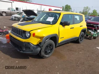 2018 Jeep Renegade Upland with VIN ZACCJBAB3JPH71523, listed as a IAAI auction lot 42153123 with 59,613 mi miles and . Bid and sale history available at DreamBid. Image 2.