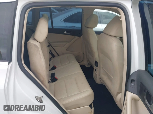 2016 Volkswagen Tiguan S with VIN WVGBV7AX0GW550784, listed as a IAAI auction lot 41817544 with 109,246 mi miles and . Bid and sale history available at DreamBid. Image 8.