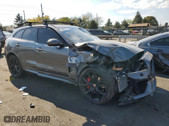 2019 Jaguar F-Pace SVR z VIN SADCZ2EE0KA607746, wystawiony jako Copart lot #74861764 z przebiegiem 40 900 mil mil oraz Szkoda całkowita • Salvage title. Historia ofert i sprzedaży dostępna na DreamBid. Obrazek 4.