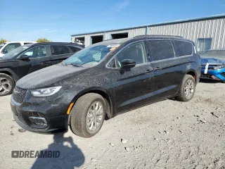 2022 Chrysler Pacifica Touring L z VIN 2C4RC3BG6NR228267, wystawiony jako Copart lot #78003314 z przebiegiem 64 000 mil mil oraz Szkody całkowita. Historia ofert i sprzedaży dostępna na DreamBid. Obrazek 1.