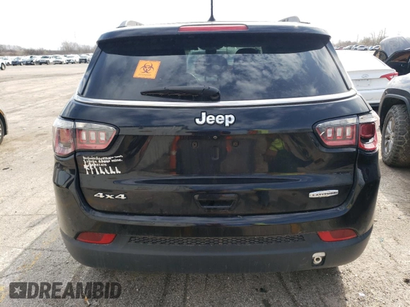 2018 Jeep Compass Latitude with VIN 3C4NJDBB0JT191125, listed as a Copart auction lot 52825905 with 188,553 mi miles and Clean Title. Bid and sale history available at carsss.com. Image 6.