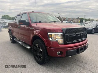 2009 Ford F-150 XL z VIN 1FTPW14V89FB39943, wystawiony jako IAAI lot #42399617 z przebiegiem 231 201 mil mil oraz . Historia ofert i sprzedaży dostępna na DreamBid. Obrazek 1.