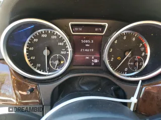 2012 Mercedes-Benz M 550 with VIN 4JGDA7DBXCA044892, listed as a Copart auction lot 43368635 with 214,619 mi miles and Salvage title. Bid and sale history available at DreamBid. Image 9.