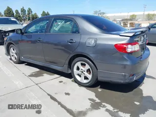 2013 Toyota Corolla L with VIN 2T1BU4EE6DC006700, listed as a IAAI auction lot 41953469 with 1 mi miles. Bid and sale history available at carsss.com. Image 3.