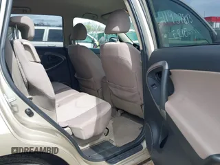 2006 Toyota RAV4 with VIN JTMZK33V365000984, listed as a IAAI auction lot 41957813 with 121,527 mi miles. Bid and sale history available at carsss.com. Image 8.