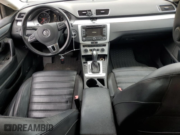 2014 Volkswagen CC Sport with VIN WVWBP7AN0EE537436, listed as a Copart auction lot 49926955 with 152,458 mi miles and Clean Title. Bid and sale history available at carsss.com. Image 8.