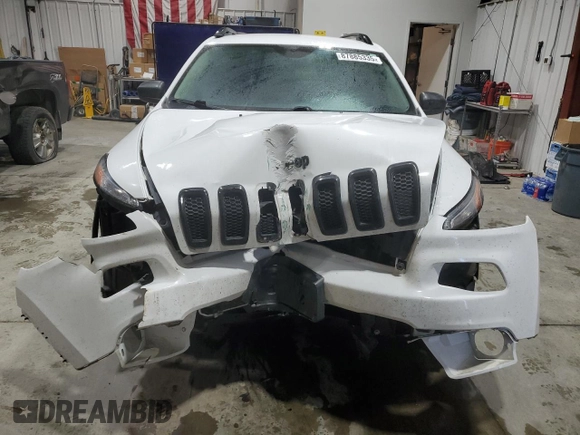 2017 Jeep Cherokee Altitude с VIN 1C4PJMAS0HW582743, выставлен на аукционе Copart как лот 87885335 с пробегом 98 952 миль миль и Списание • Salvage title. История ставок и продаж доступна на DreamBid. Изображение 5.