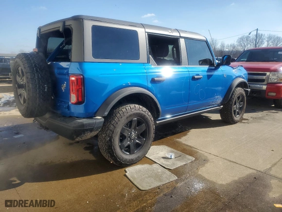 2023 Ford Bronco with VIN 1FMEE5BP9PLC15220, listed as a Copart auction lot 41729435 with 10,855 mi miles and Salvage Title. Bid and sale history available at carsss.com. Image 3.