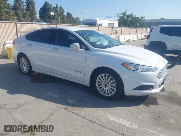 2014 Ford Fusion SE Hybrid with VIN 3FA6P0LU5ER256992, listed as a IAAI auction lot 42229147 with 235,583 mi miles and . Bid and sale history available at DreamBid. Image 1.
