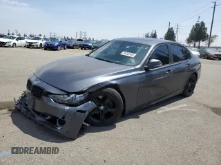 2012 BMW 3 Series 328i z VIN WBA3A5G59CNN65702, wystawiony jako Copart lot #55233745 z przebiegiem 150 734 mil mil oraz Szkoda całkowita • Salvage title. Historia ofert i sprzedaży dostępna na DreamBid. Obrazek 1.