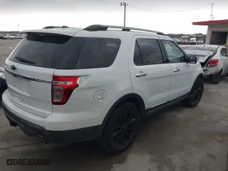 2013 Ford Explorer XLT with VIN 1FM5K7D80DGB86835, listed as a IAAI auction lot 41944726 with 163,268 mi miles. Bid and sale history available at carsss.com. Image 4.