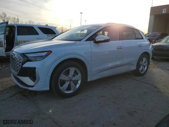 2024 Audi Q4 e-tron Premium Plus with VIN WA1LUBFZ2RP041862, listed as a Copart auction lot 44298765 with 2,405 mi miles and Salvage Title. Bid and sale history available at carsss.com. Image 1.