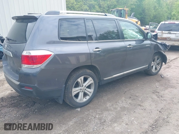 2013 Toyota Highlander Limited z VIN 5TDDK3EH0DS221967, wystawiony jako IAAI lot #42306472 z przebiegiem 198 316 mil mil oraz . Historia ofert i sprzedaży dostępna na DreamBid. Obrazek 4.