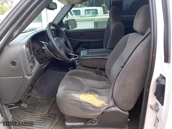 2005 Chevrolet Silverado 3500 LS with VIN 1GCJC39U35E255626, listed as a Copart auction lot 75616634 with NaN miles and Salvage Title. Bid and sale history available at carsss.com. Image 7.
