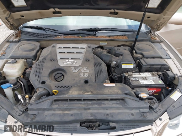 2006 Hyundai Azera SE with VIN KMHFC46F16A118500, listed as a IAAI auction lot 42007351 with 36,676 mi miles and . Bid and sale history available at DreamBid. Image 10.