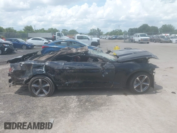 2017 Ford Mustang EcoBoost Premium z VIN 1FATP8UH5H5308096, wystawiony jako IAAI lot #42617286 z przebiegiem Nie podano mil oraz . Historia ofert i sprzedaży dostępna na DreamBid. Obrazek 12.
