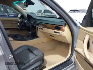 2006 BMW 3 Series 325i with VIN WBAVB13566PT14715, listed as a IAAI auction lot 41938484 with 188,552 mi miles. Bid and sale history available at carsss.com. Image 5.