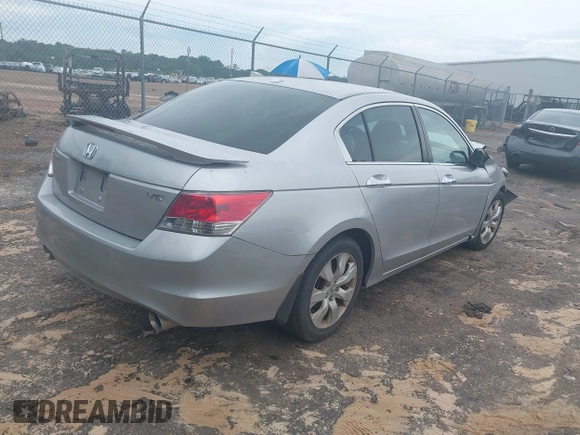 2008 Honda Accord EX-L z VIN 1HGCP36878A080301, wystawiony jako IAAI lot #42489913 z przebiegiem 220 939 mil mil oraz . Historia ofert i sprzedaży dostępna na DreamBid. Obrazek 4.