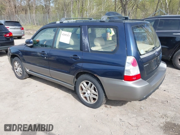 2006 Subaru Forester 2.5 X L.L. Bean Edition with VIN JF1SG67656H705653, listed as a IAAI auction lot 42107473 with 119,031 mi miles. Bid and sale history available at carsss.com. Image 3.