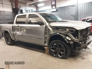 2022 Ram 1500 Limited z VIN 1C6SRFHM1NN211394, wystawiony jako IAAI lot #42052416 z przebiegiem 28 881 mil mil oraz . Historia ofert i sprzedaży dostępna na DreamBid. Obrazek 14.