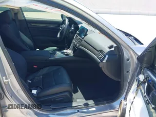 2019 Honda Accord Touring z VIN 1HGCV2F99KA002506, wystawiony jako IAAI lot #42233936 z przebiegiem 88 612 mil mil oraz . Historia ofert i sprzedaży dostępna na DreamBid. Obrazek 5.