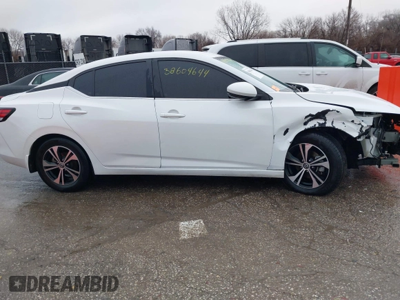 2020 Nissan Sentra SV with VIN 3N1AB8CVXLY228721, listed as a IAAI auction lot 38604644 with 70,458 mi miles. Bid and sale history available at carsss.com. Image 14.