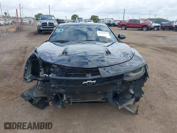 2018 Chevrolet Camaro 2SS with VIN 1G1FH1R70J0186772, listed as a IAAI auction lot 41569033 with Not provided miles and . Bid and sale history available at DreamBid. Image 13.