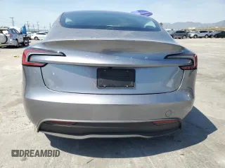 2024 Tesla Model 3 z VIN 5YJ3E1EA8RF870082, wystawiony jako Copart lot #51914895 z przebiegiem 4 353 mil mil oraz Szkoda całkowita • Salvage title. Historia ofert i sprzedaży dostępna na DreamBid. Obrazek 6.