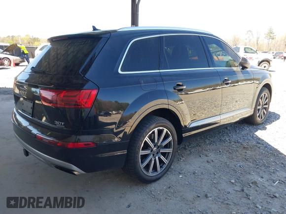 2017 Audi Q7 Prestige z VIN WA1VAAF77HD031953, wystawiony jako IAAI lot #41861647 z przebiegiem 71 335 mil mil oraz . Historia ofert i sprzedaży dostępna na DreamBid. Obrazek 4.