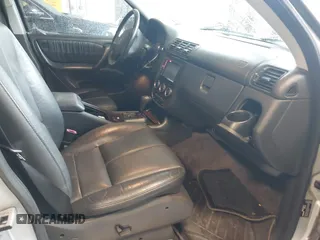 2002 Mercedes-Benz M 320/430/500 z VIN 4JGAB54E02A323510, wystawiony jako IAAI lot #42192613 z przebiegiem 211 199 mil mil oraz . Historia ofert i sprzedaży dostępna na DreamBid. Obrazek 5.