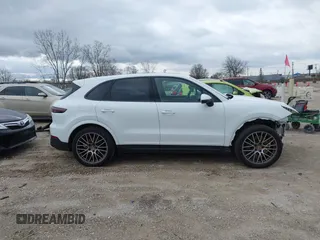 2023 Porsche Cayenne z VIN WP1AA2AY1PDA01984, wystawiony jako IAAI lot #41946680 z przebiegiem 16 121 mil mil oraz . Historia ofert i sprzedaży dostępna na DreamBid. Obrazek 14.