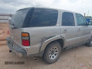 2006 Chevrolet Tahoe LT z VIN 1GNEC13Z56R168113, wystawiony jako IAAI lot #42141896 z przebiegiem 207 411 mil mil oraz . Historia ofert i sprzedaży dostępna na DreamBid. Obrazek 6.