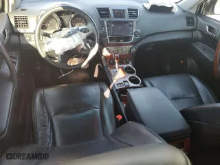 2013 Toyota Highlander Limited with VIN 5TDYK3EHXDS124308, listed as a Copart auction lot 46816875 with 104,832 mi miles and Salvage Title. Bid and sale history available at carsss.com. Image 8.