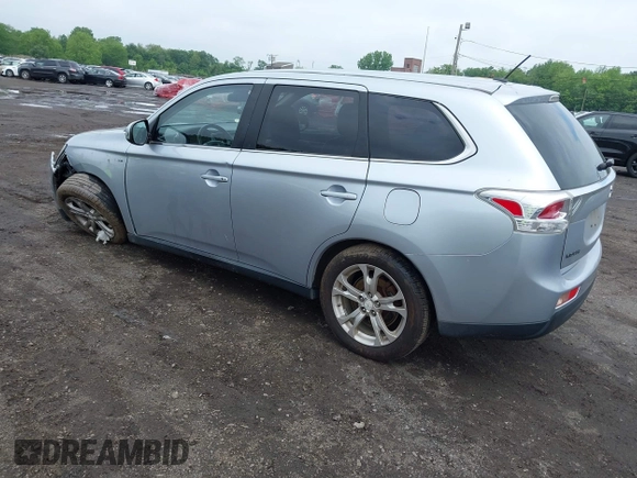 2014 Mitsubishi Outlander GT with VIN JA4JZ4AX3EZ013934, listed as a IAAI auction lot 42382774 with 66,829 mi miles and . Bid and sale history available at DreamBid. Image 3.