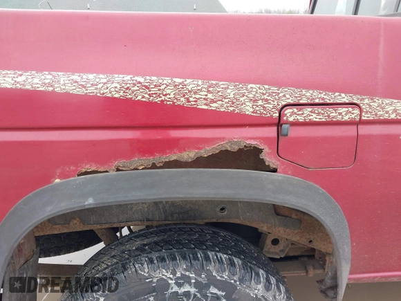 1996 Nissan Frontier XE z VIN 1N6SD11Y6TC355732, wystawiony jako IAAI lot #41958249 z przebiegiem 110 419 mil mil oraz . Historia ofert i sprzedaży dostępna na DreamBid. Obrazek 13.