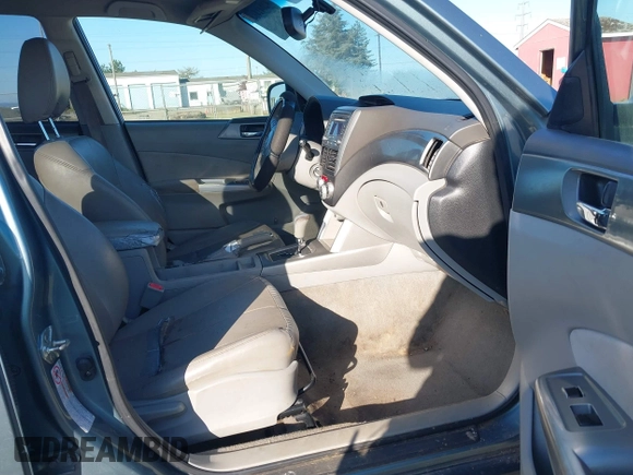 2010 Subaru Forester X Limited с VIN JF2SH6DC4AH786351, выставлен на аукционе IAAI как лот 42041464 с пробегом 271 382 миль миль и . История ставок и продаж доступна на DreamBid. Изображение 5.