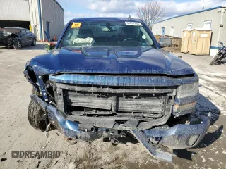 2017 Chevrolet Silverado 1500 LT with VIN 1GCVKREC0HZ318764, listed as a Copart auction lot 87851765 with 93,557 mi miles and Salvage Title. Bid and sale history available at DreamBid. Image 5.